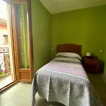 La Casona De Ardines *