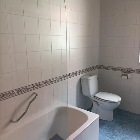 La Casona De Ardines بيت للعطل